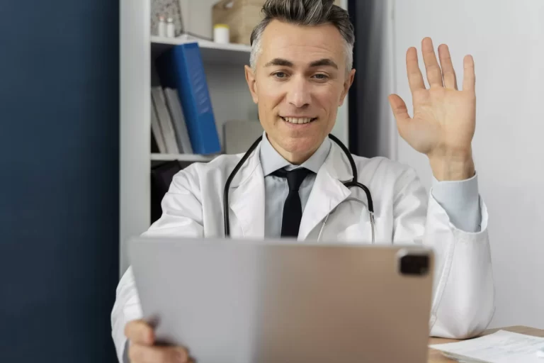 Online dermatologist doctors in Pakistan